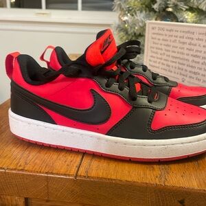 Nike boys sneakers